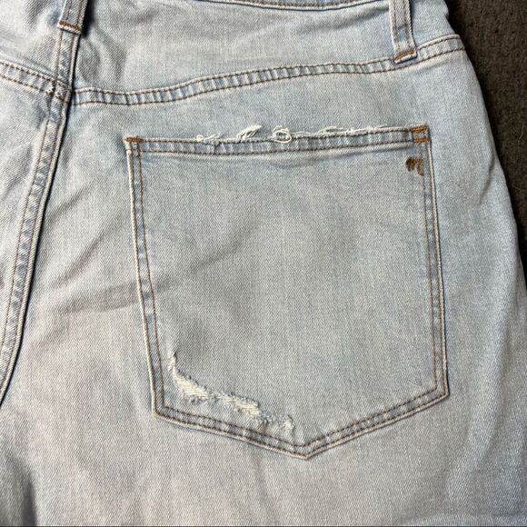Madewell Light Wash Distressed Denim Shorts - Picture 12 of 13